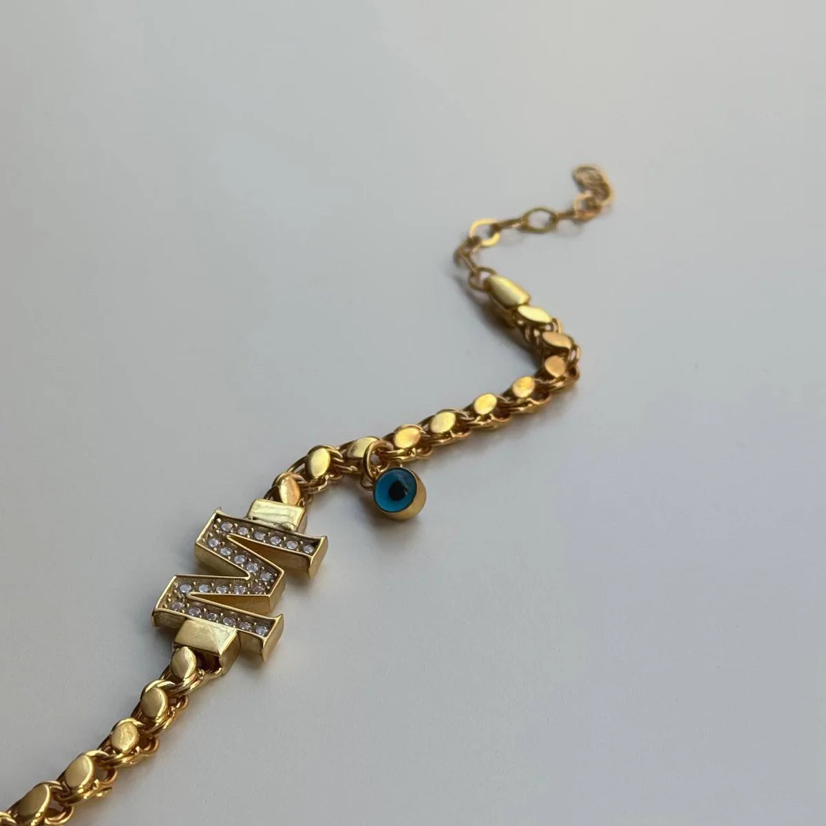 Armband med kornbokstav i Nazar-stil | 925 silver