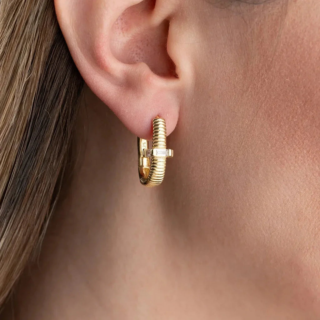 BAGUETTE OVALA ÖRHÄNGEN | 925 SILVER