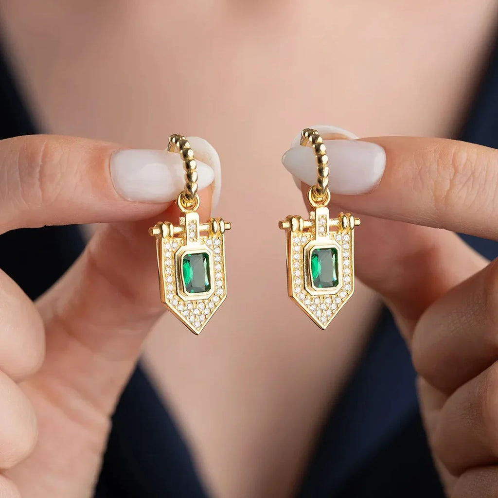 Örhänge med smaragdgrön sten | 925 silver