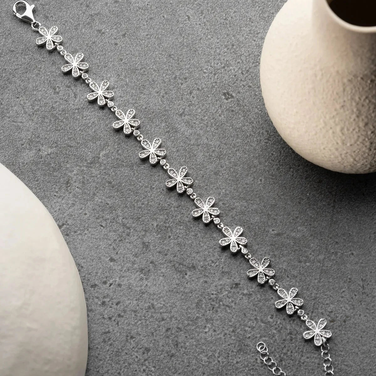 BLOMMA ARMBAND i ZIRKONER | 925 SILVER