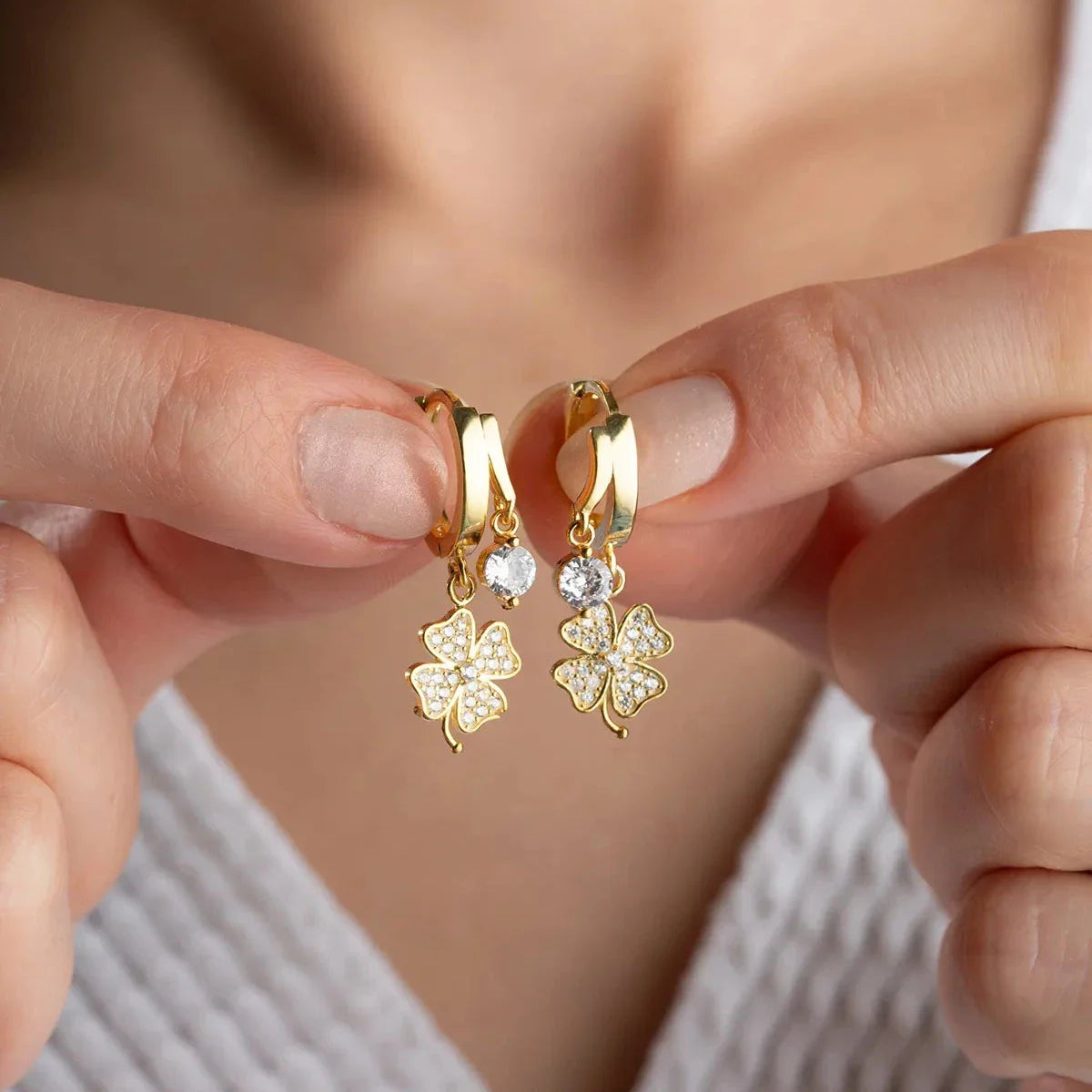 LYXIGA ÖRHÄNGEN | 925 SILVER