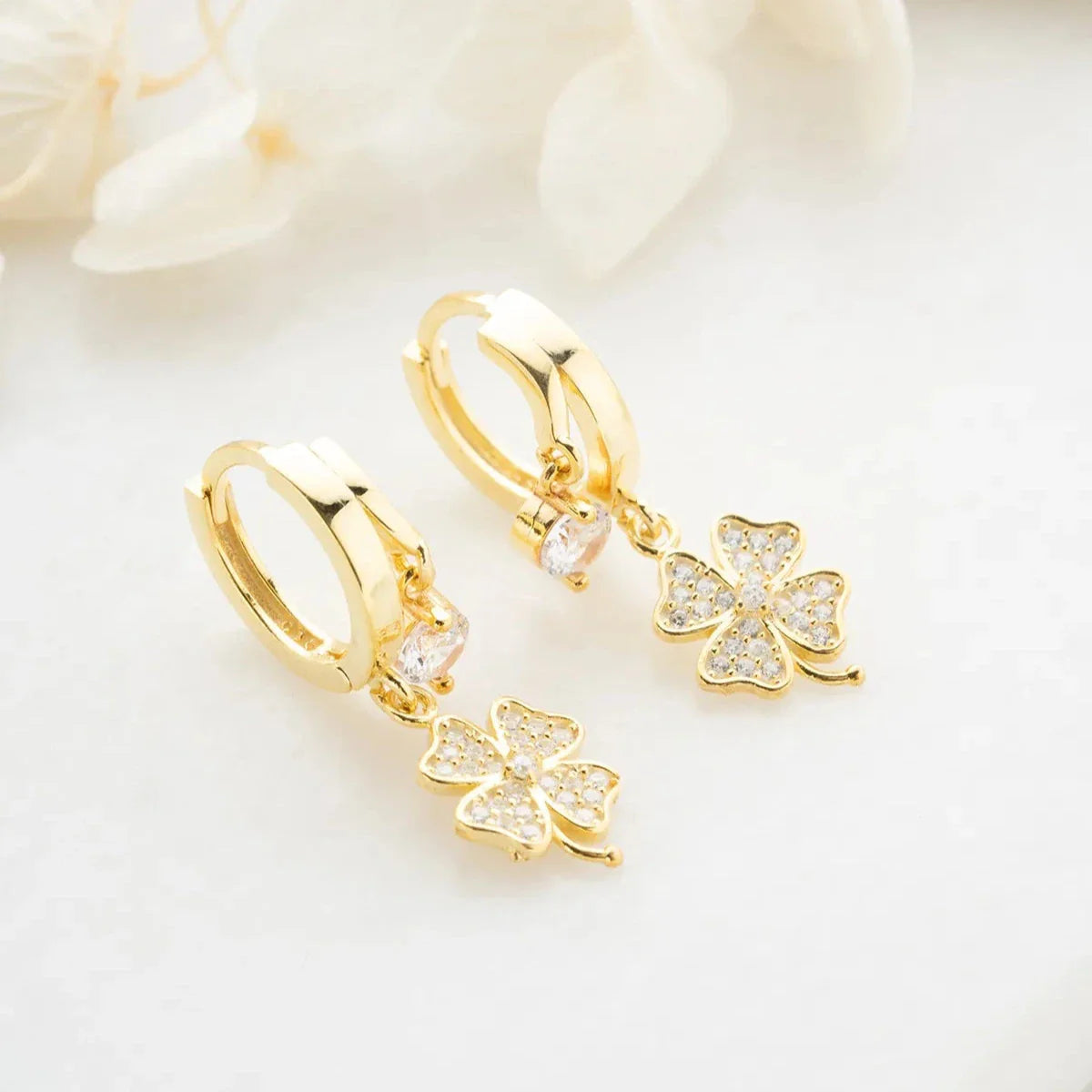 LYXIGA ÖRHÄNGEN | 925 SILVER