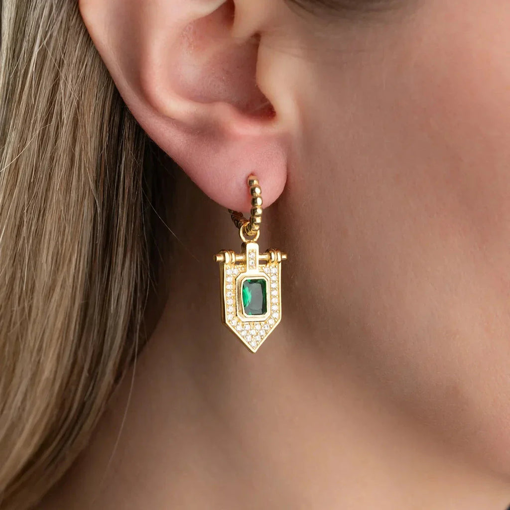 Örhänge med smaragdgrön sten | 925 silver