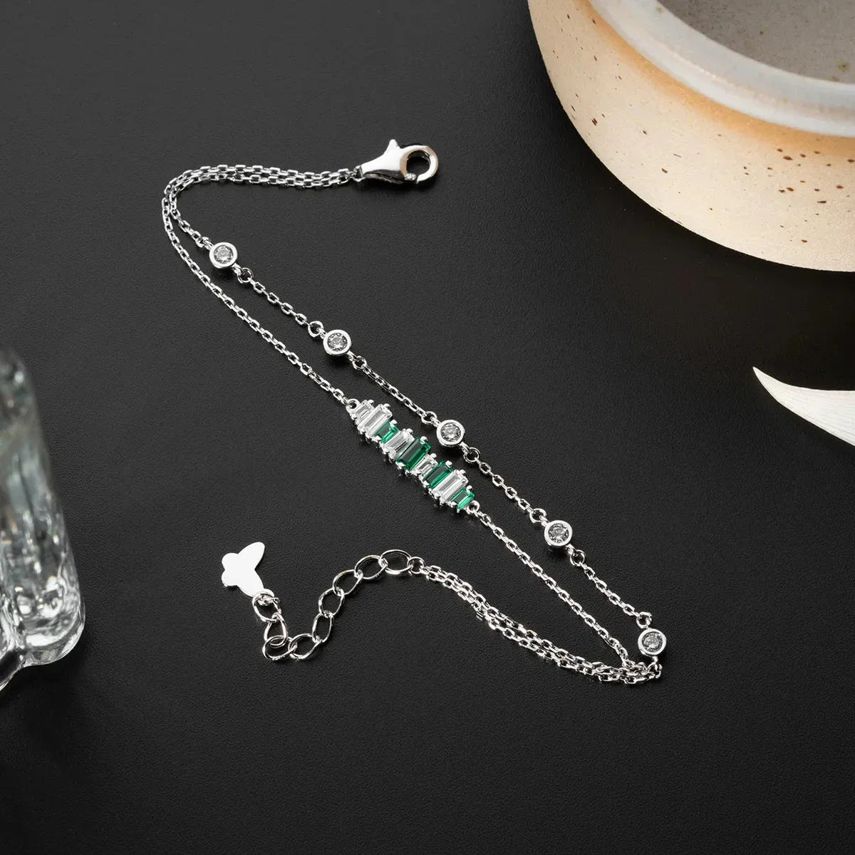 GRÖN STEN BAGUETTE ARMBAND | 925 SILVER