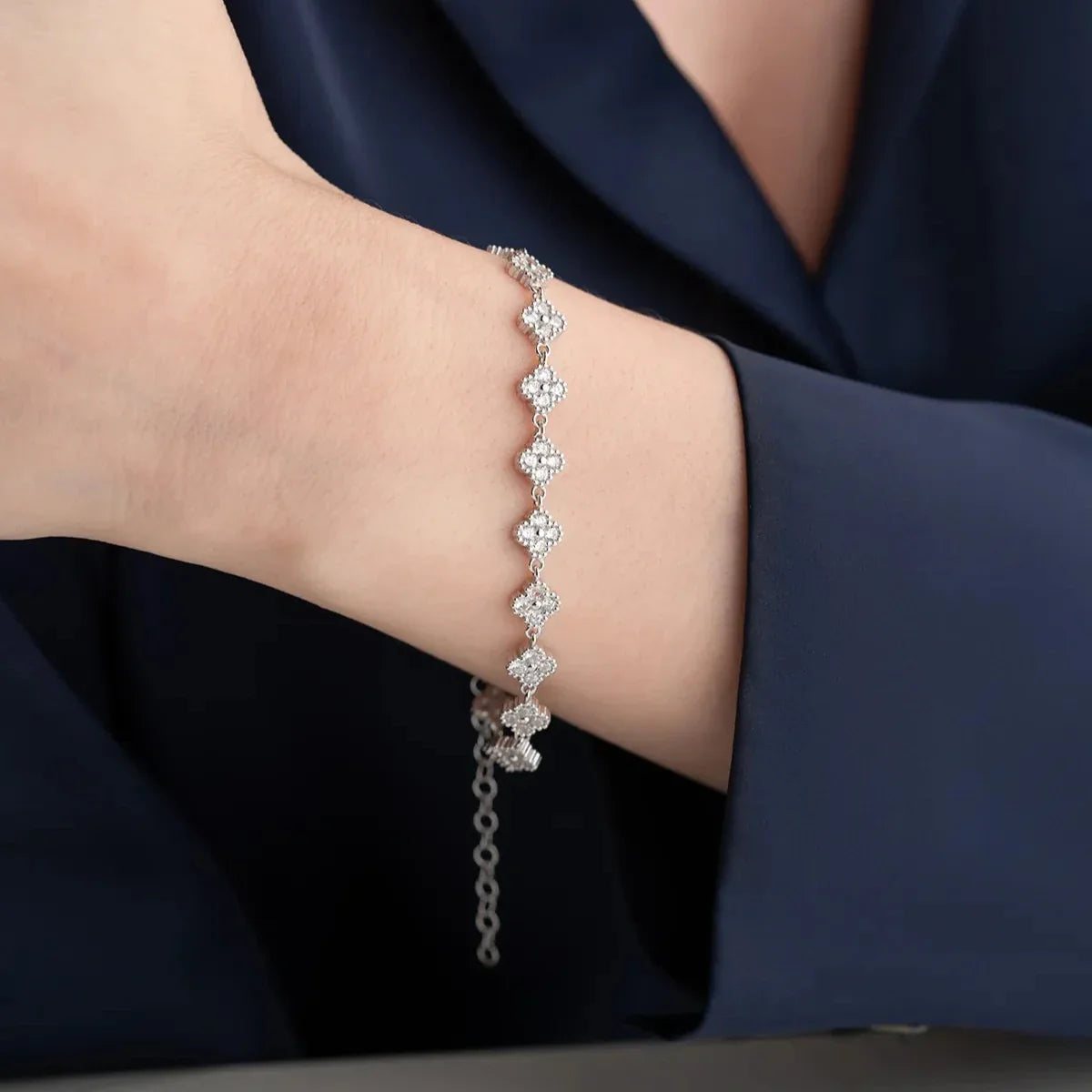 ZIRKON KLÖVERARMBAND | 925 SILVER