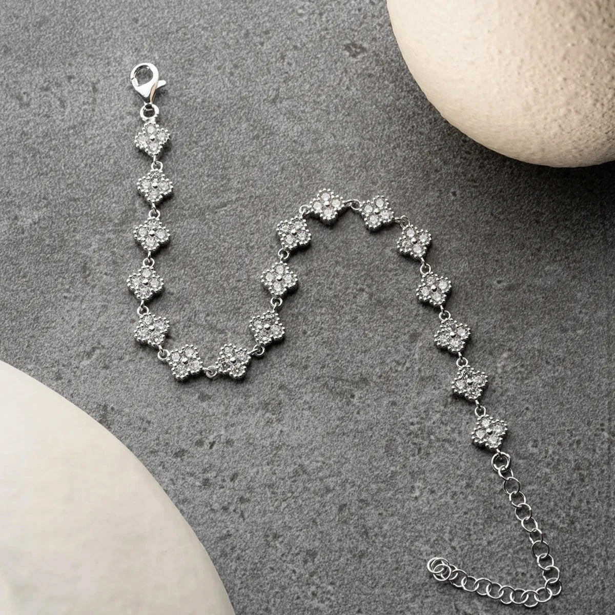 ZIRKON KLÖVERARMBAND | 925 SILVER