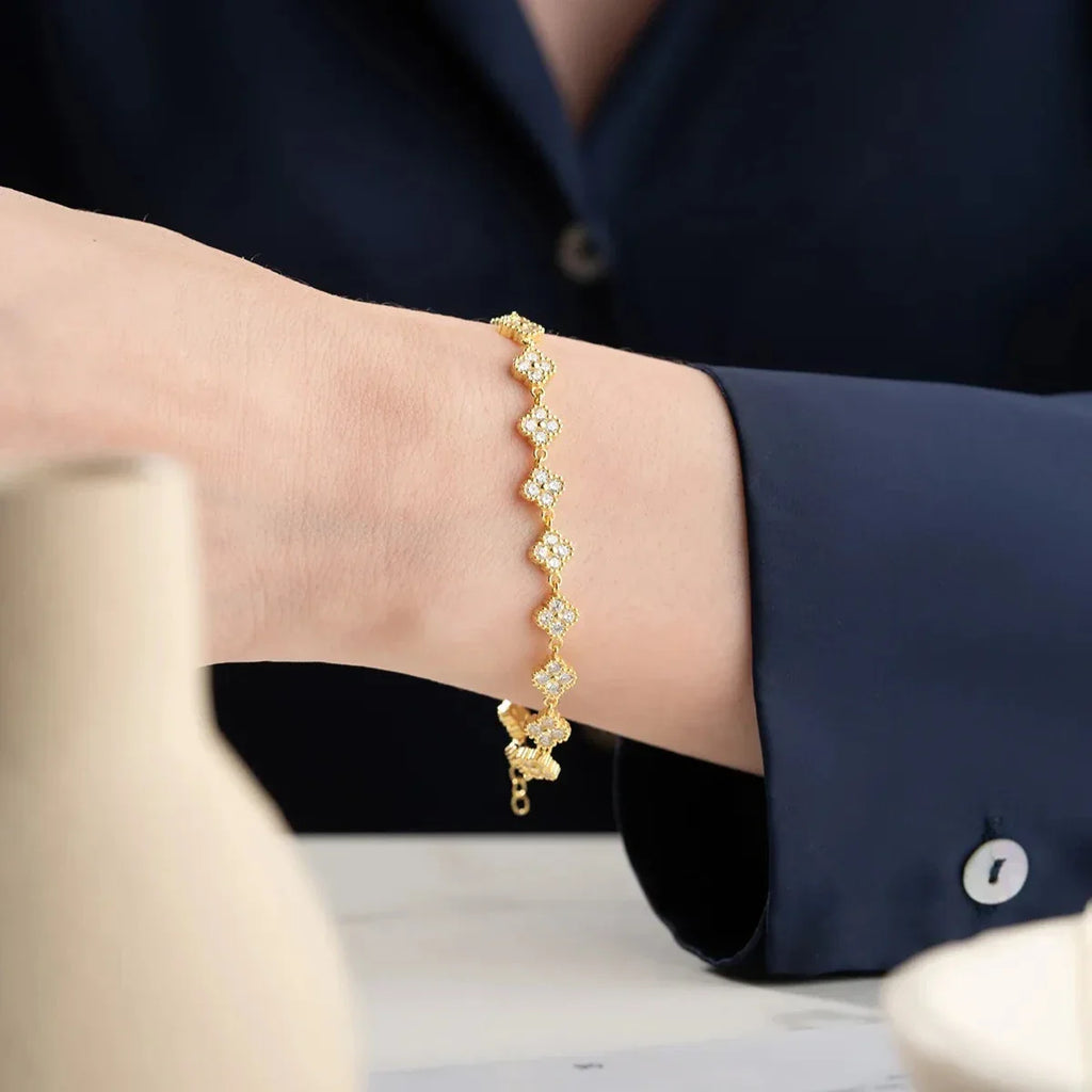 ZIRKON KLÖVERARMBAND | 925 SILVER