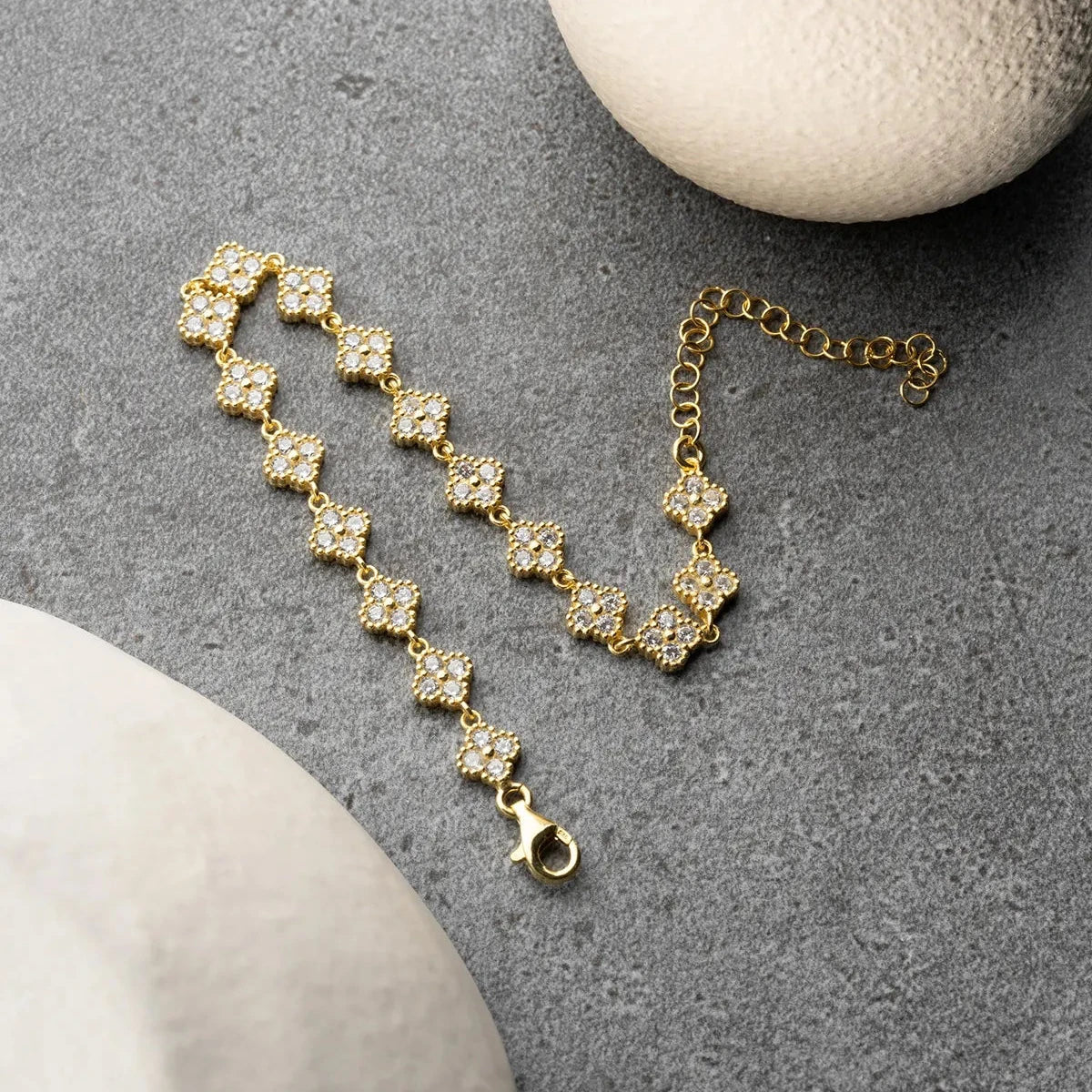 ZIRKON KLÖVERARMBAND | 925 SILVER