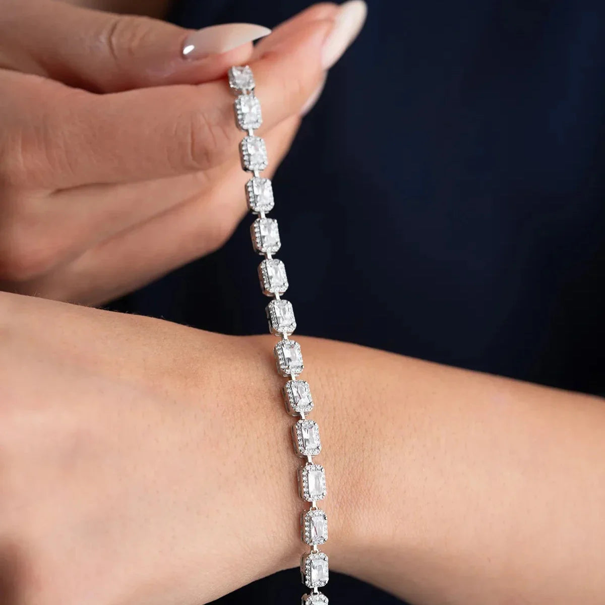 ARMBAND MED BAGUETTE STEN | 925 SILVER