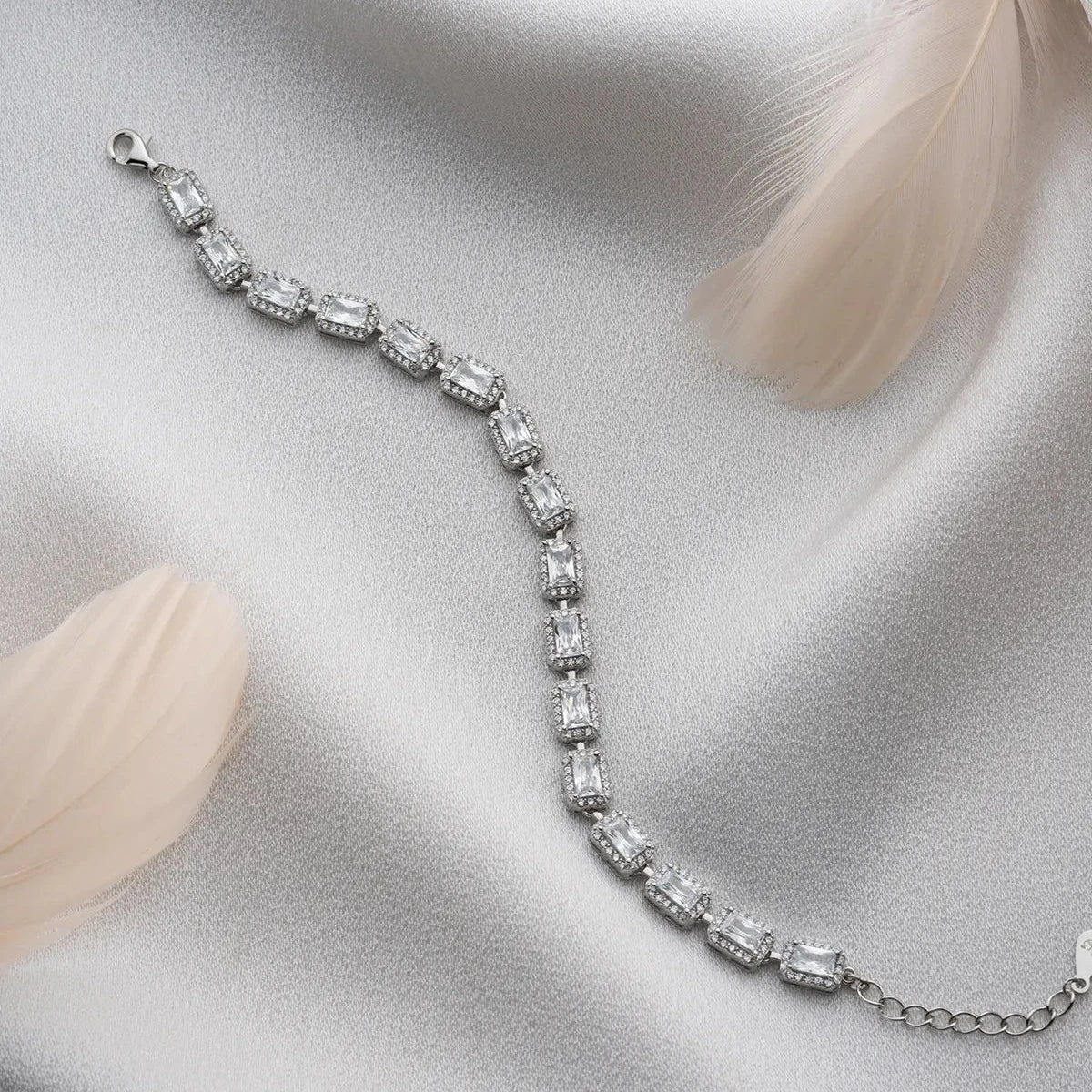 ARMBAND MED BAGUETTE STEN | 925 SILVER