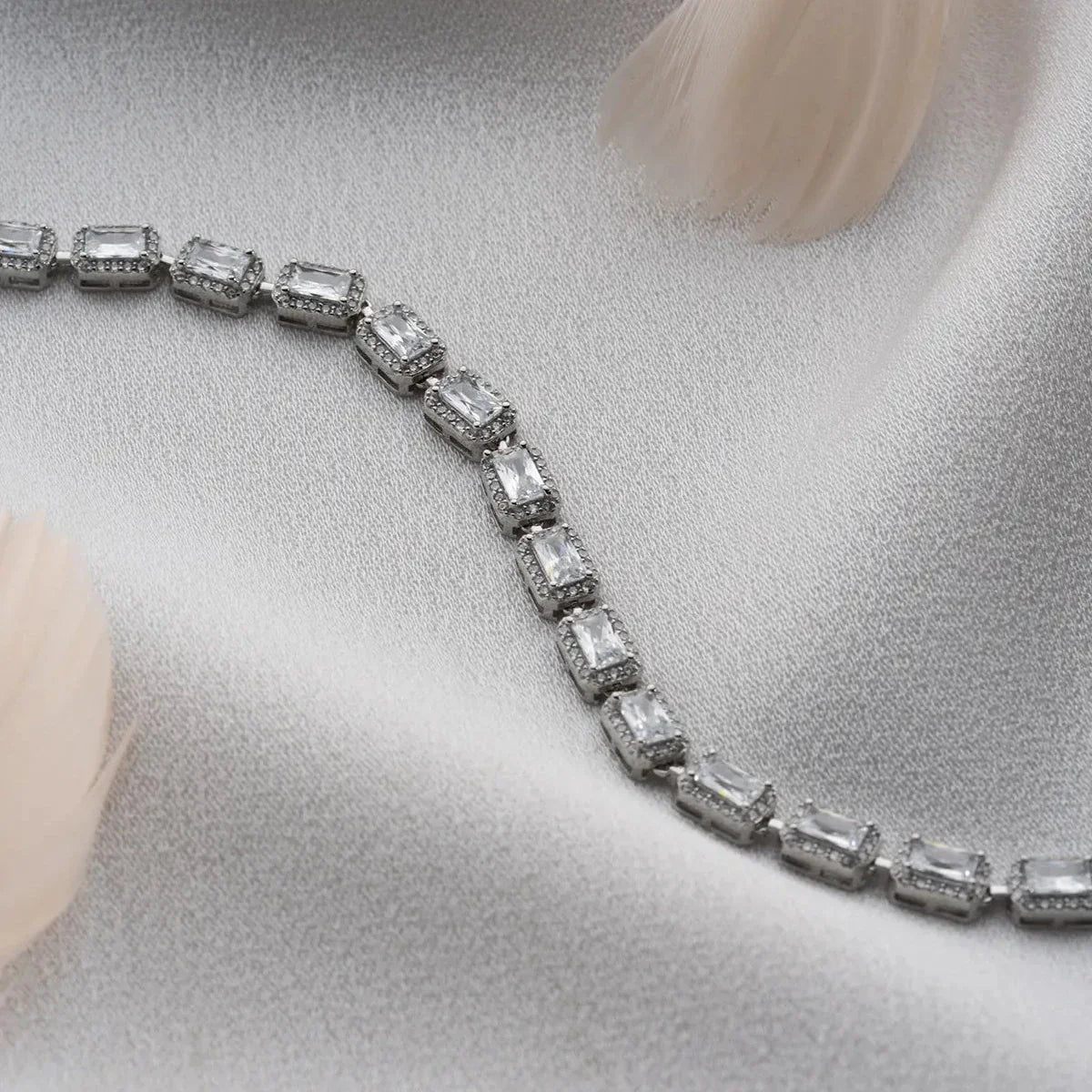 ARMBAND MED BAGUETTE STEN | 925 SILVER