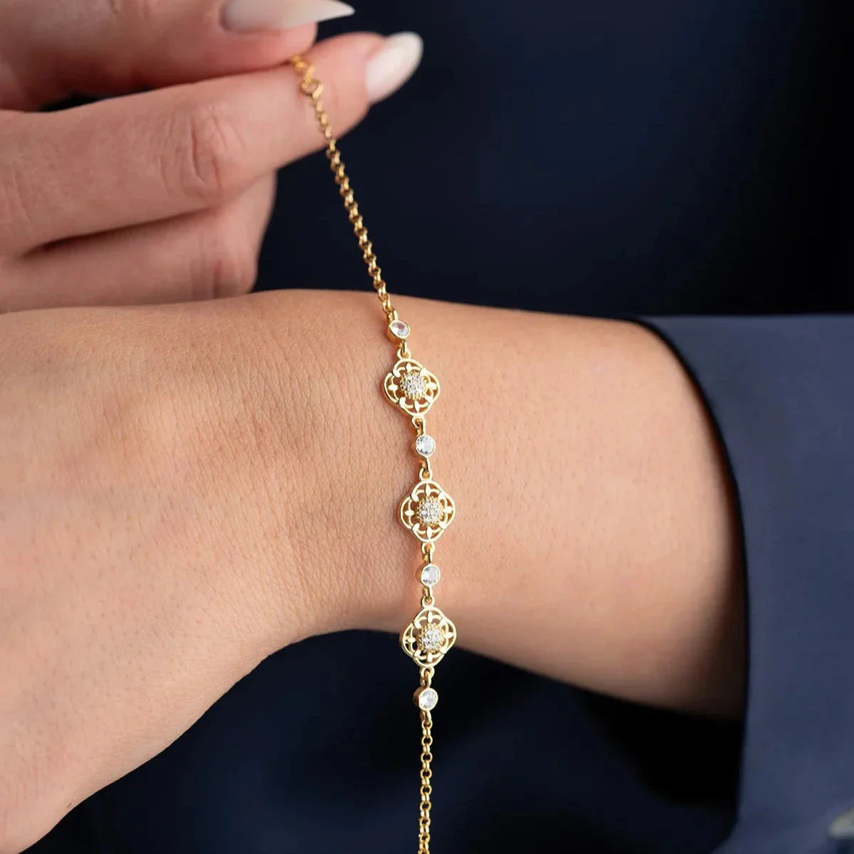 ARMBAND MED STEN BLOMMA | 925 SILVER