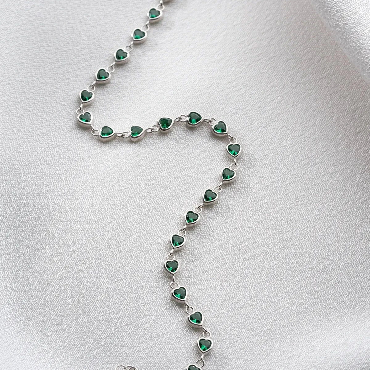 MINI HJÄRTA SMARAGARDARMBAND | 925 SILVER