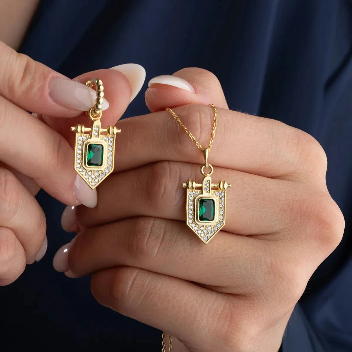 GRÖN STEN KRAGE ÖRHÄNGNINGSSET | 925 SILVER