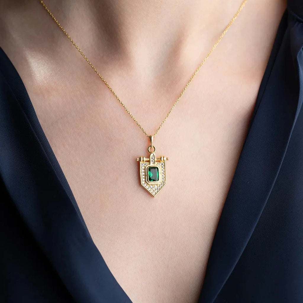 GRÖN STENTRECT KRAGE | 925 SILVER