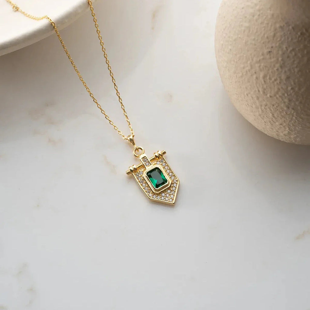 GRÖN STENTRECT KRAGE | 925 SILVER