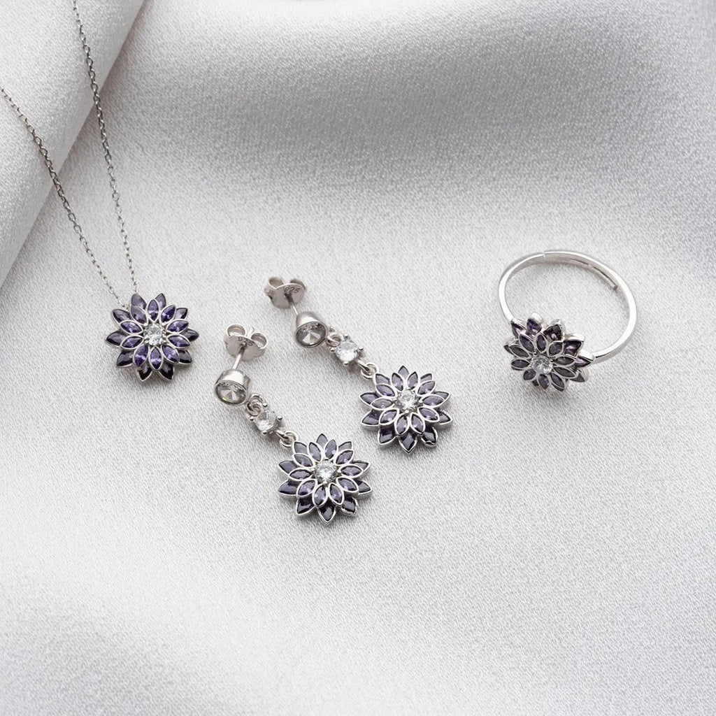 LILA GRANDSON STEN LOTUS HALSHALSE MED ÖRONHÄNGNING | 925 SILVER