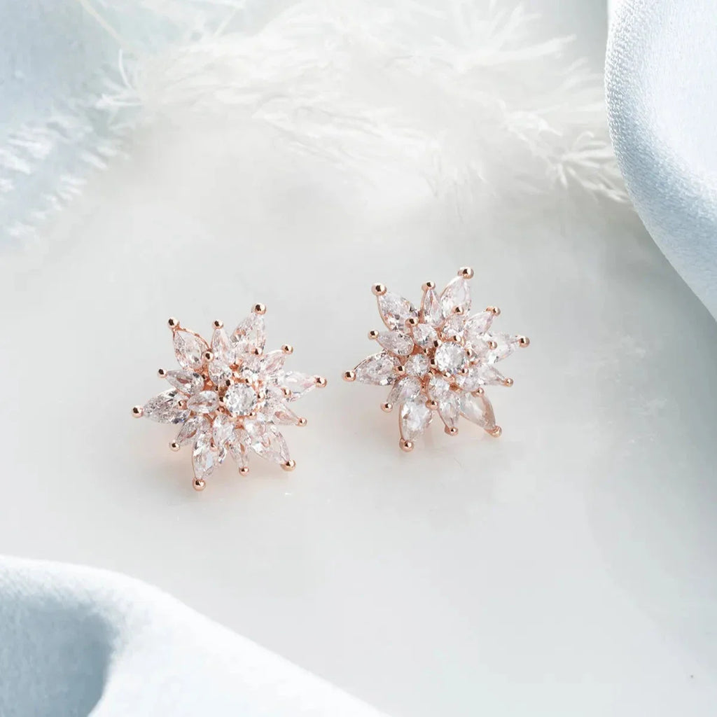 LOTUS & ICICLE ZIRCONIA BLOMMÖRHÄNGEN | 925 SILVER