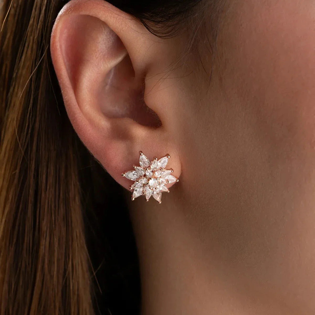 LOTUS & ICICLE ZIRCONIA BLOMMÖRHÄNGEN | 925 SILVER