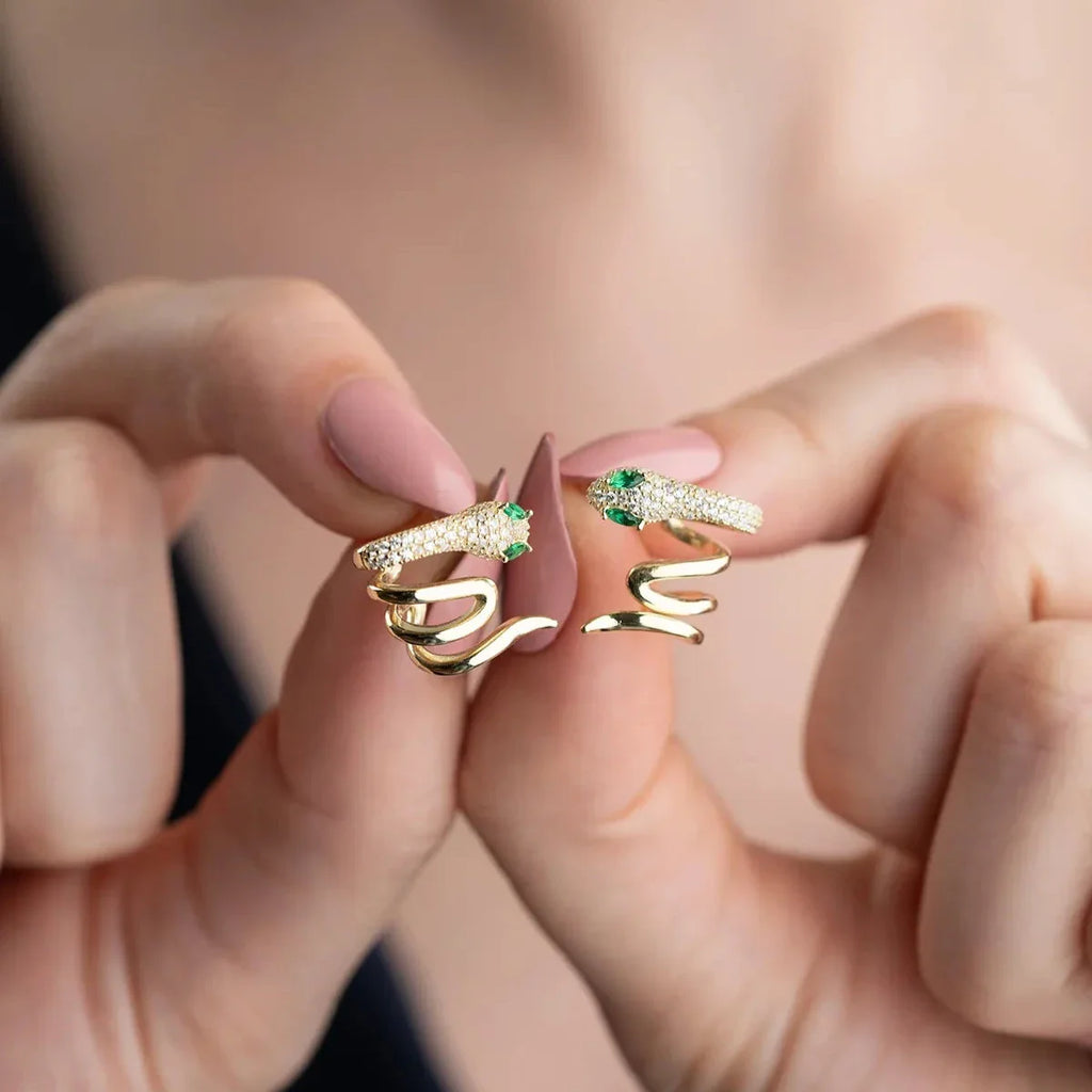 ÖGONHÄNG MED ORMDESIGN | 925 SILVER