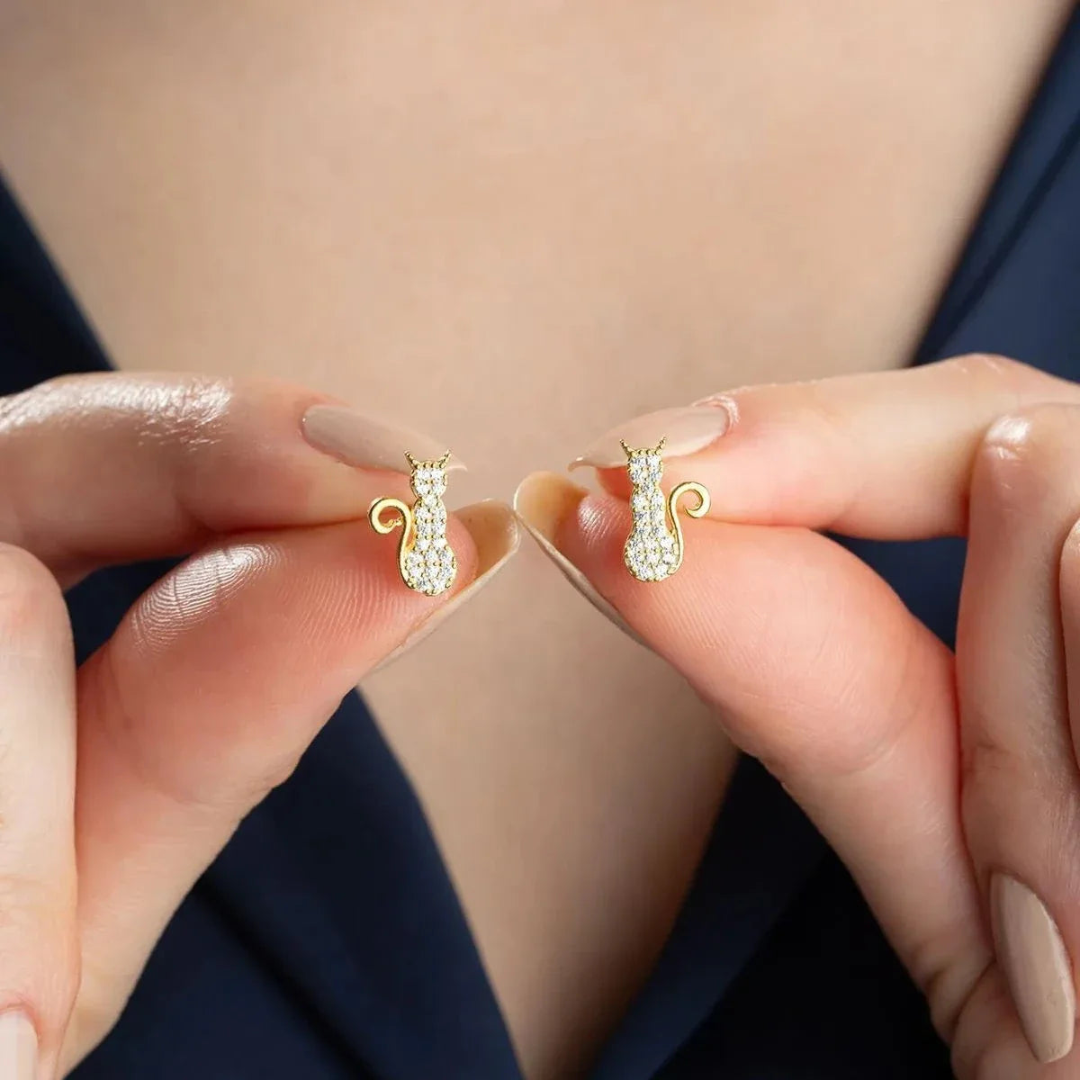 ÖRONHÄNGAR MED KATT OCH ZIRKONIA | 925 SILVER