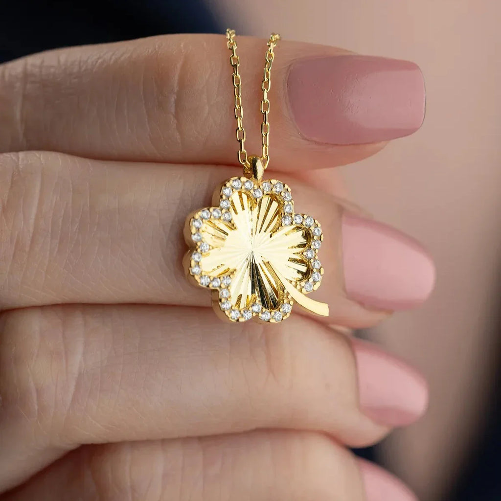 KLÖVERGLANSANDE HALSBAND | 925 SILVER