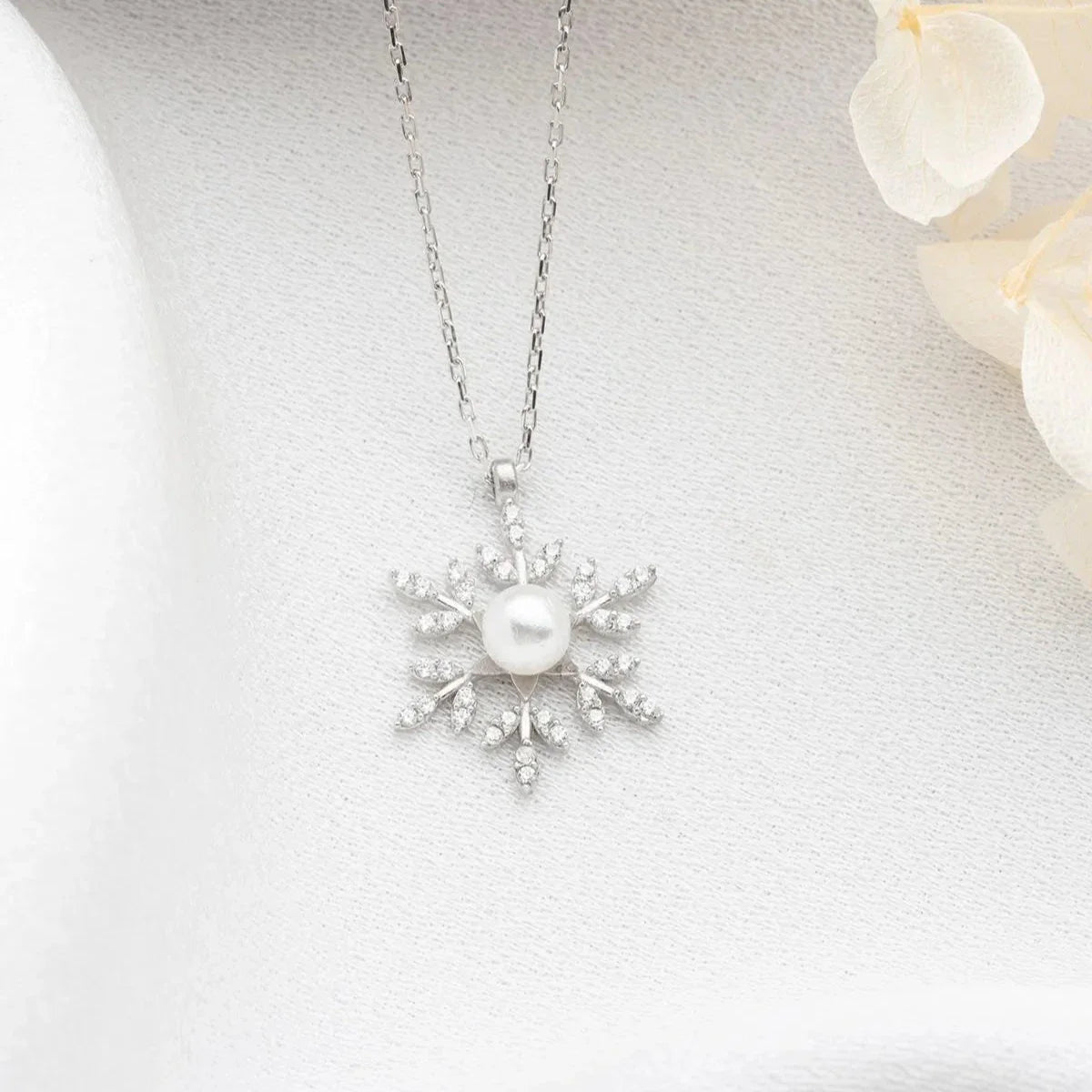 PÄRL & SNÖFLINGOR KRAGE | 925 SILVER