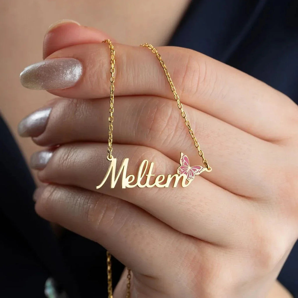 NAMNKRAGE MED FJÄRIL | 925 SILVER