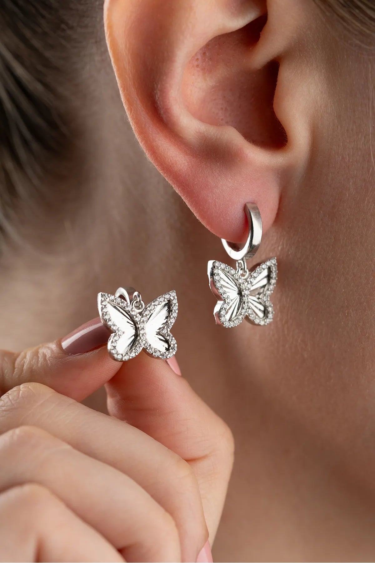 Ögonhänge med fjärilsskimrande effekt | 925 silver