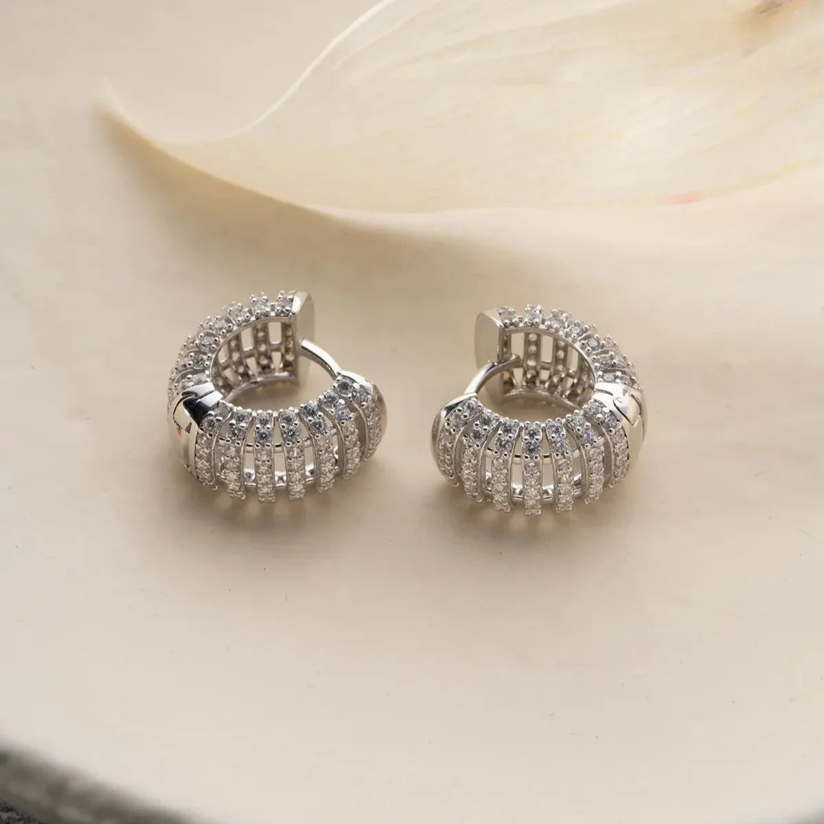 LUNAR ÖRHÄNGEN | 925 SILVER