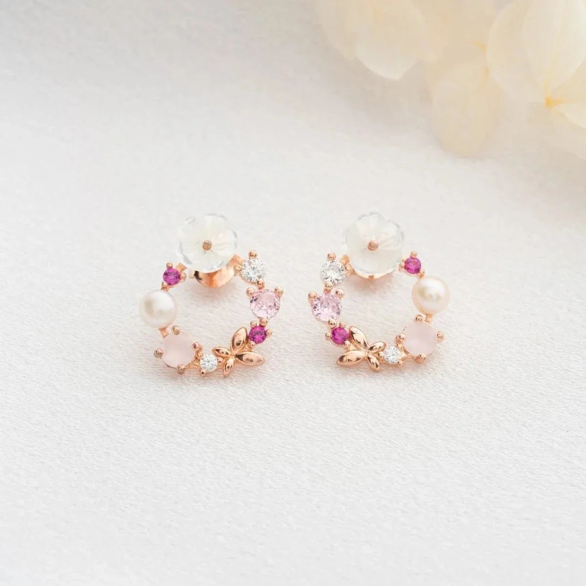 BLOMMKRANSÖRHÄNGEN | 925 SILVER