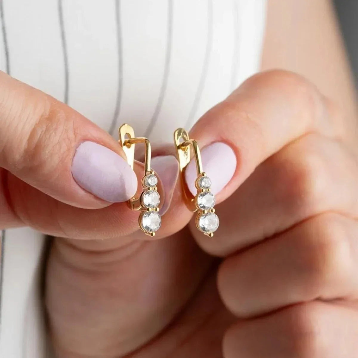 NUVIA ÖRHÄNGEN | 925 SILVER