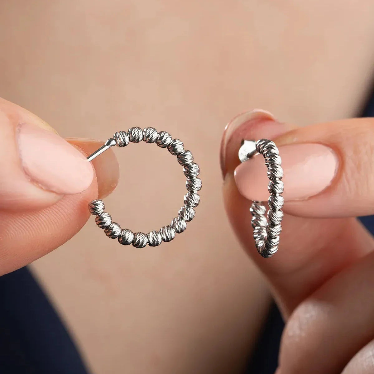 DORIKA STORA ÖRONHÄNGAR | 925 SILVER