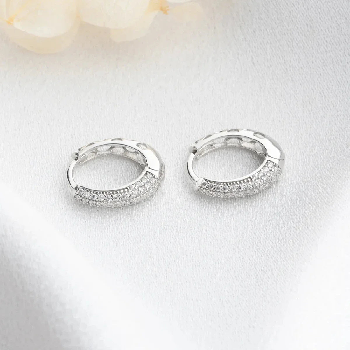 STEN MINI ÖGONHÄNGAR | 925 SILVER