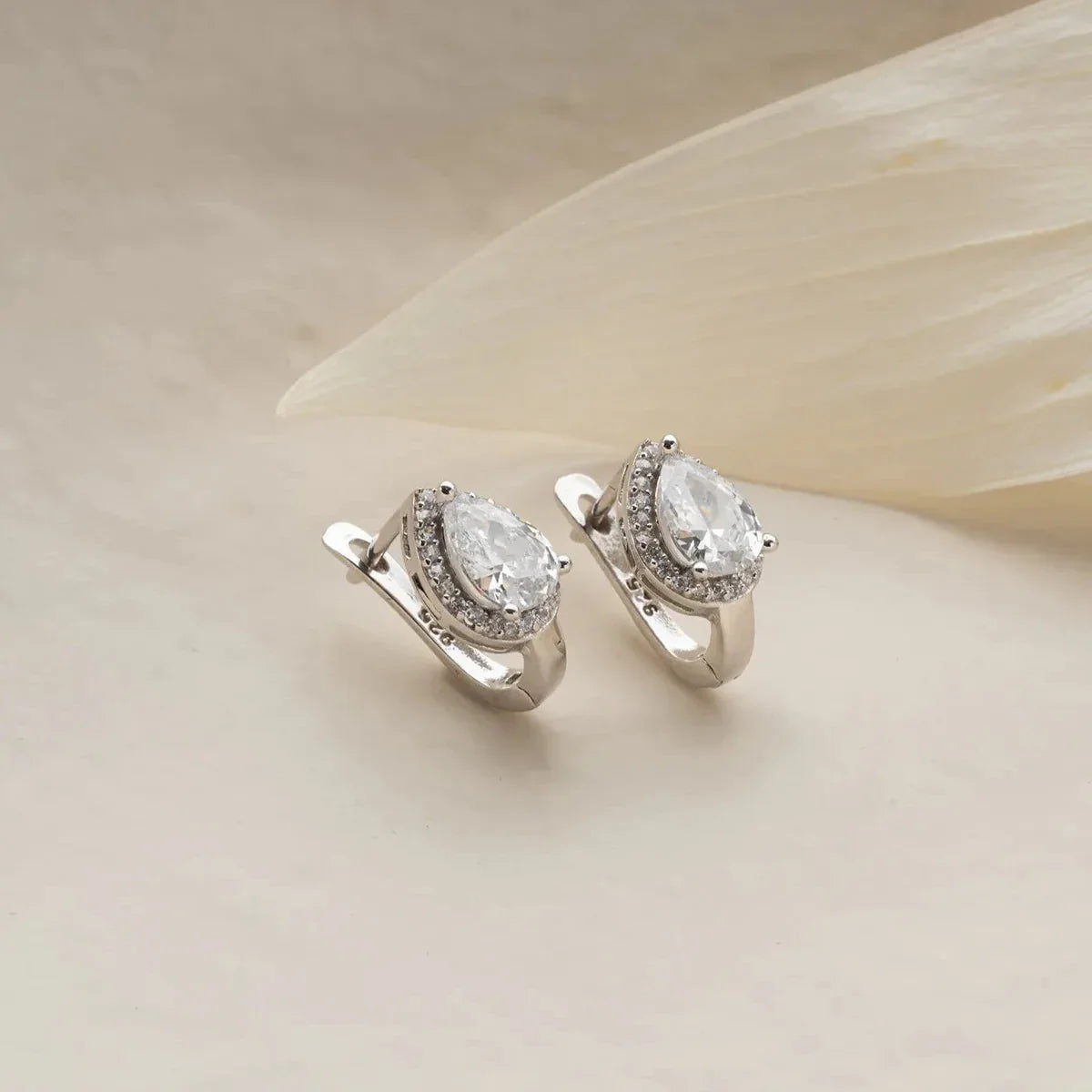 DROPPESTEN X ÖGONHÄNGNING | 925 SILVER