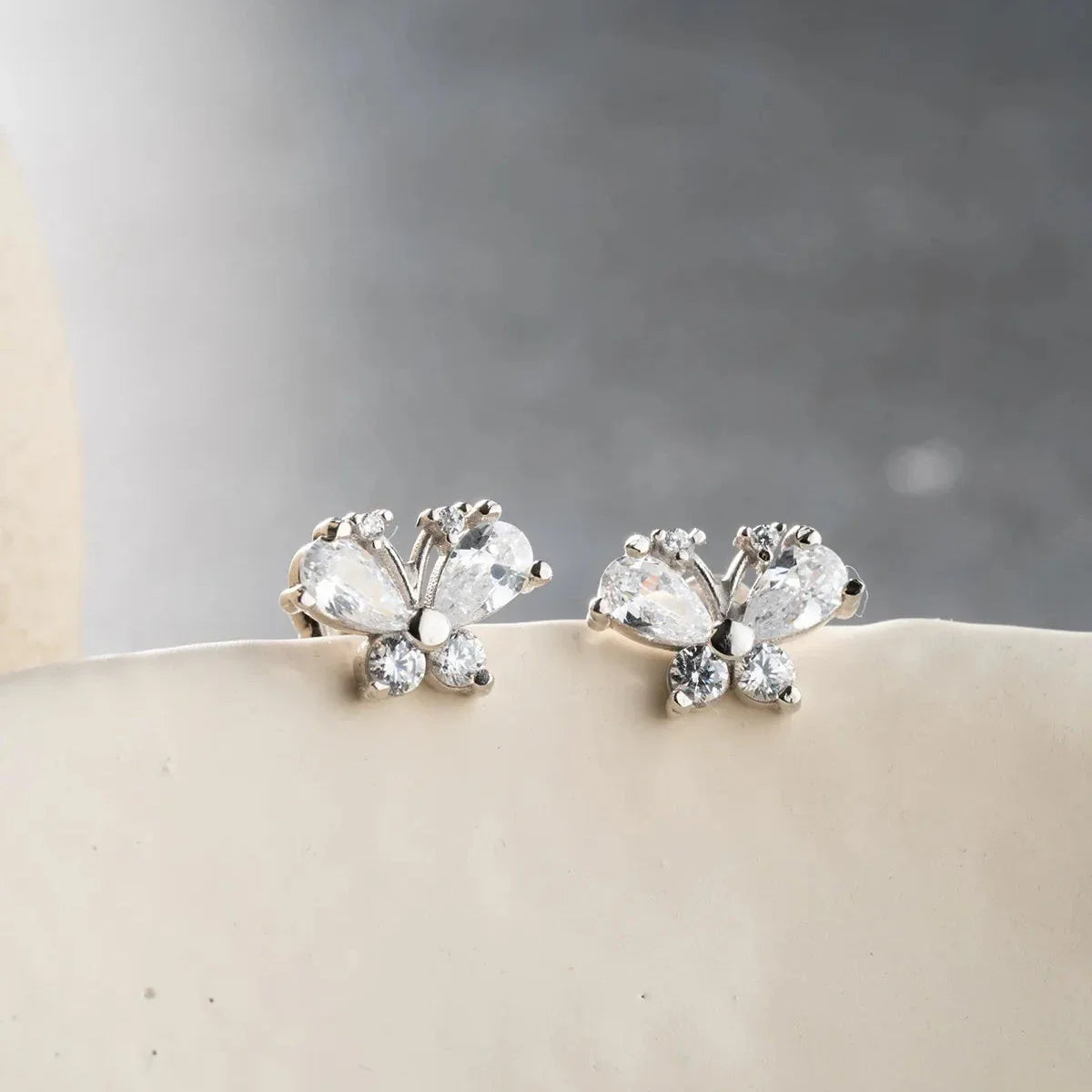 FJÄRILSBAGUETTE-ÖHANGEN | 925 SILVER