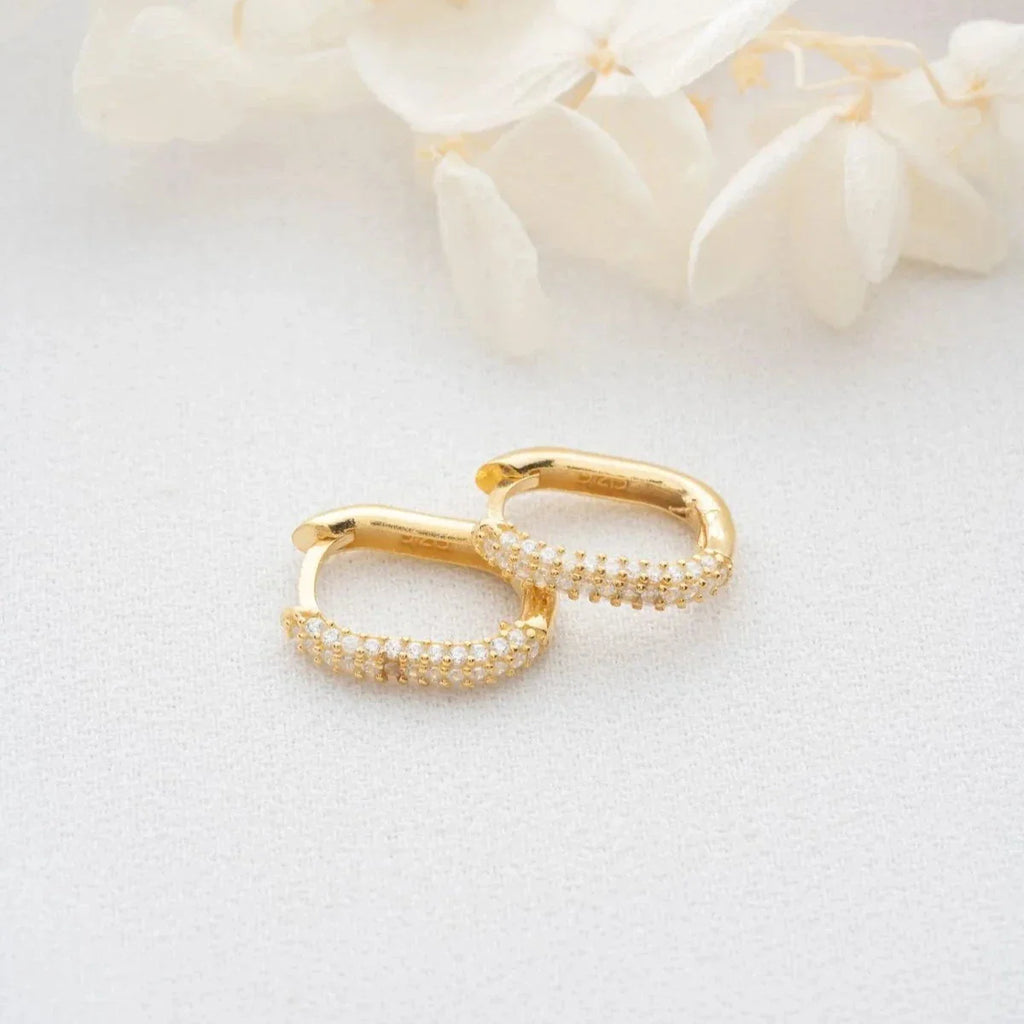 ÖRONHÄNGAR MED FLARE | 925 SILVER