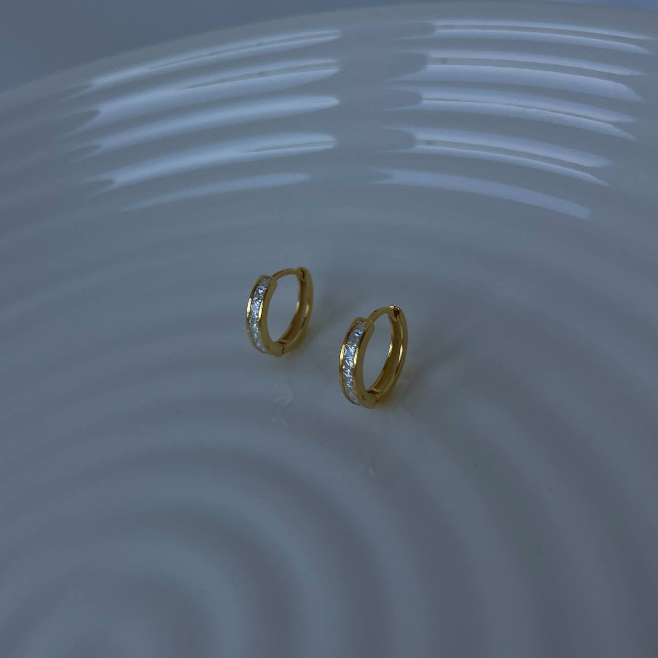 Round Zirconia Basic Ohrring (7027151339565)