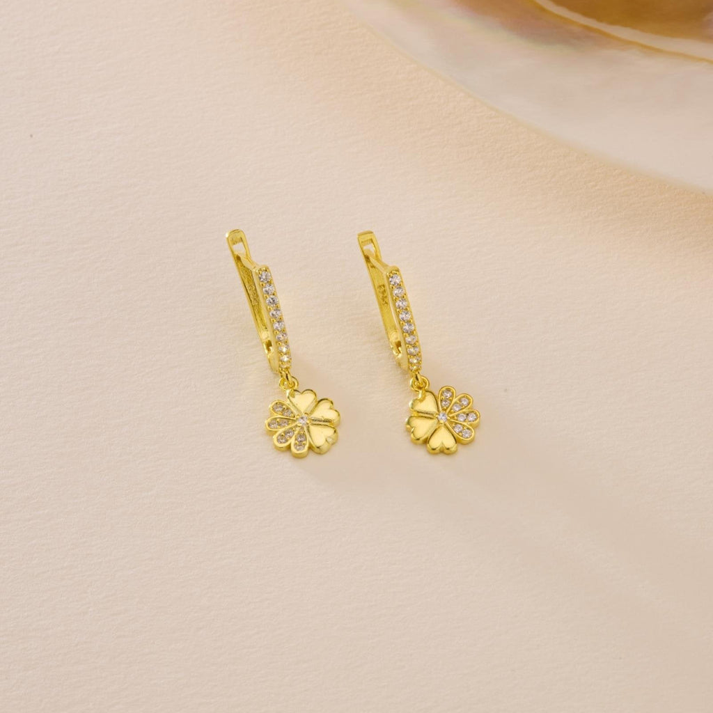 VIYA KLÖVERÖRHANGEN | 925 SILVER