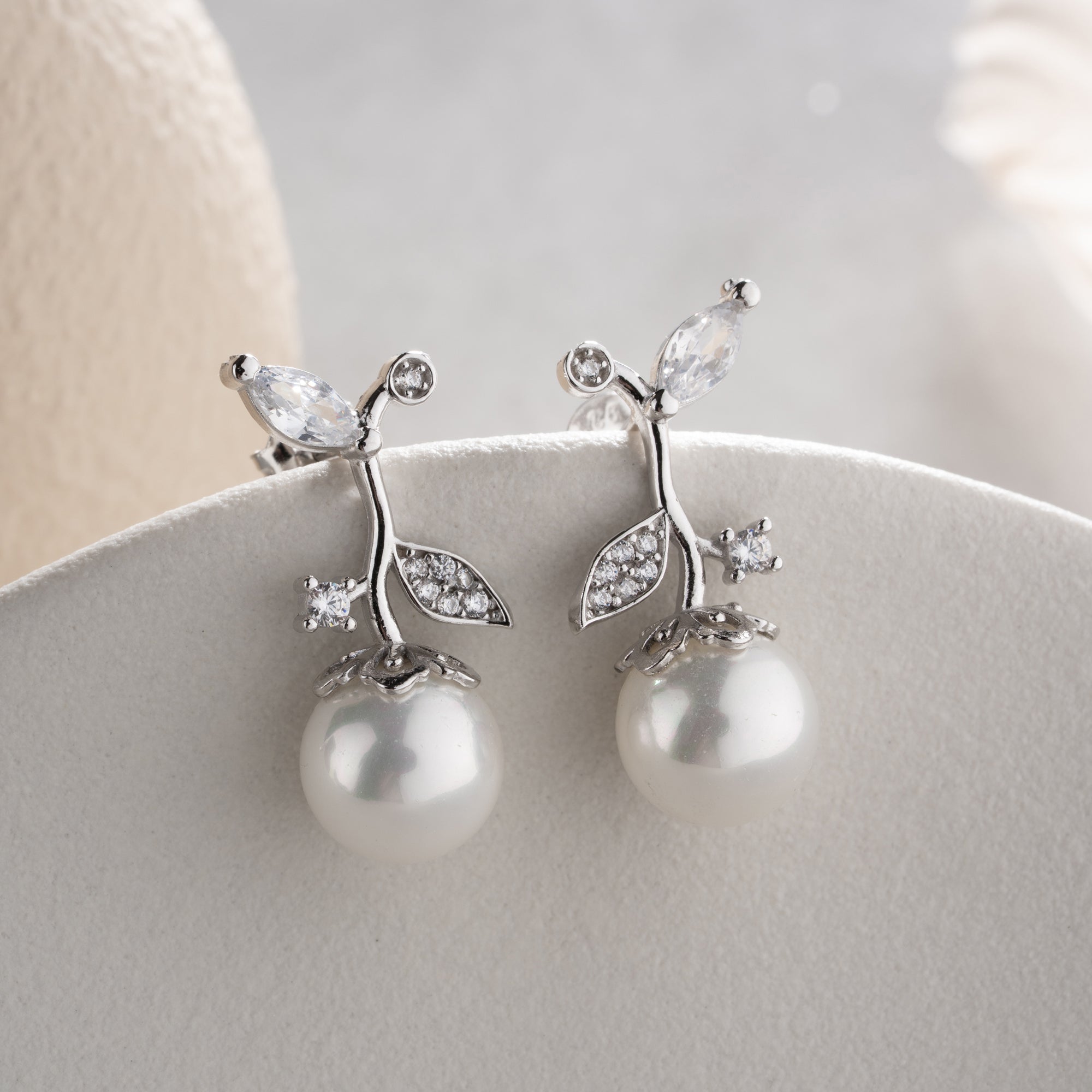 ÖRHÄNGEN MED PÄRLHÄNGE | 925 SILVER