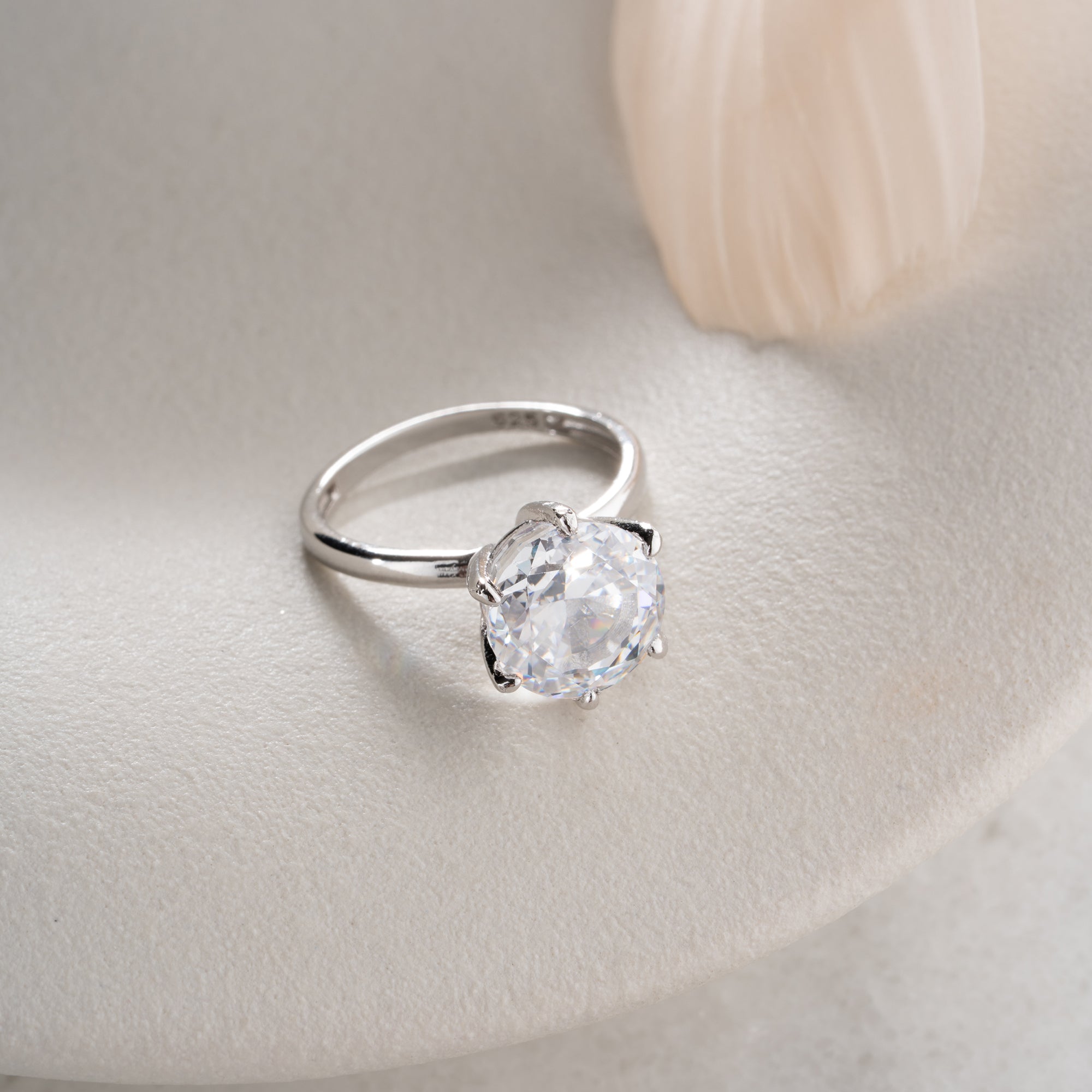 OVALIA SILVER RING | 925 SILVER