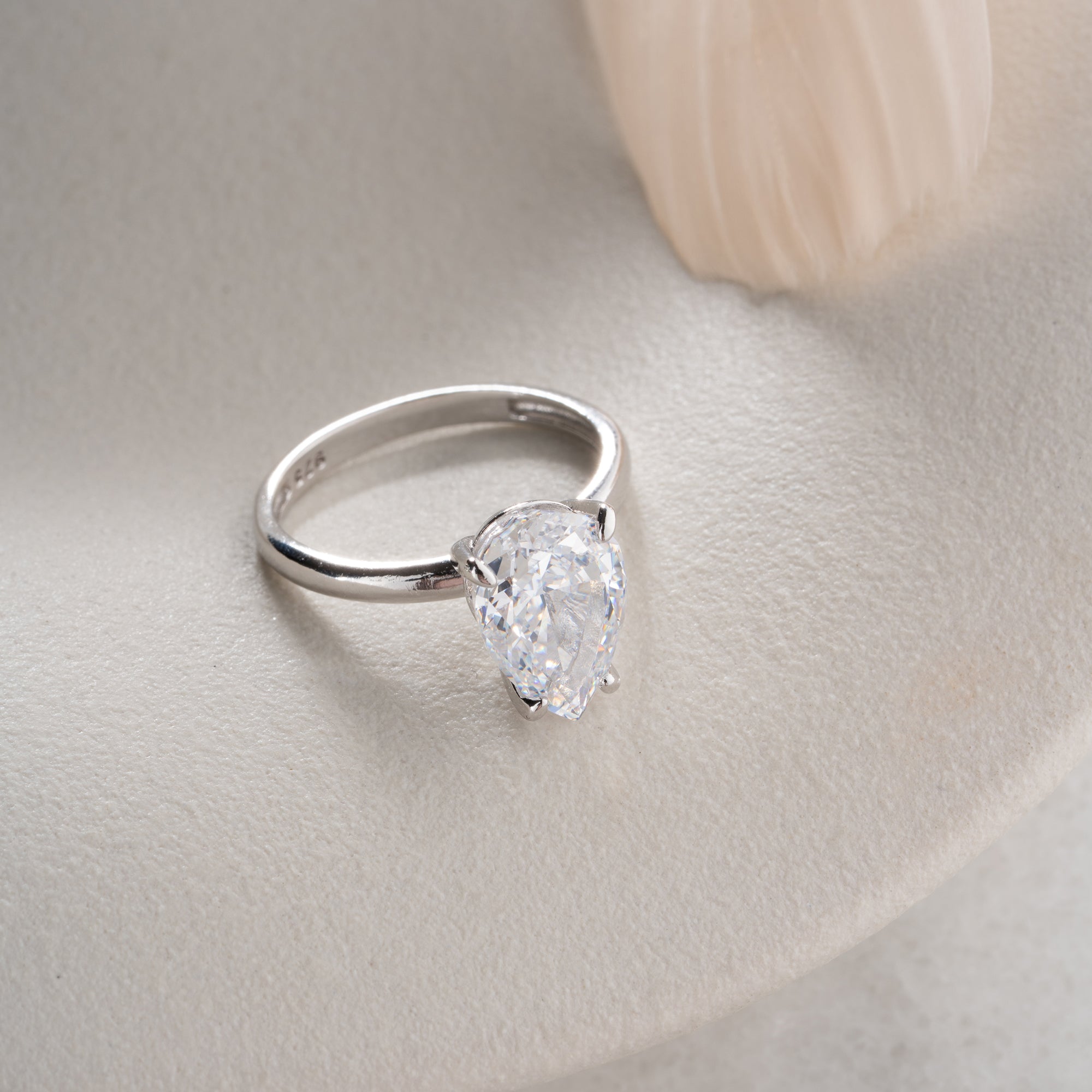 DROPPSTENSRING | 925 SILVER