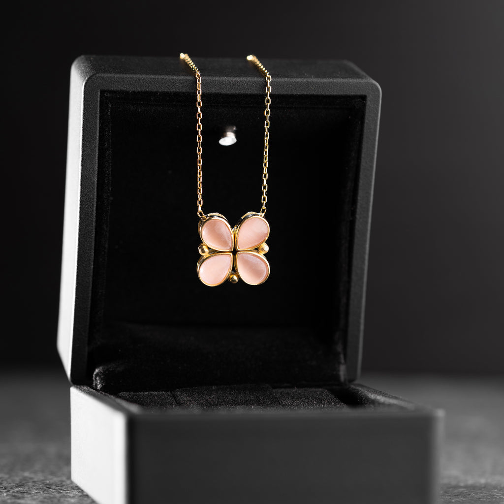 MEDALJONGHALSBAND MED ROSA BLOMMA | 925 SILVER