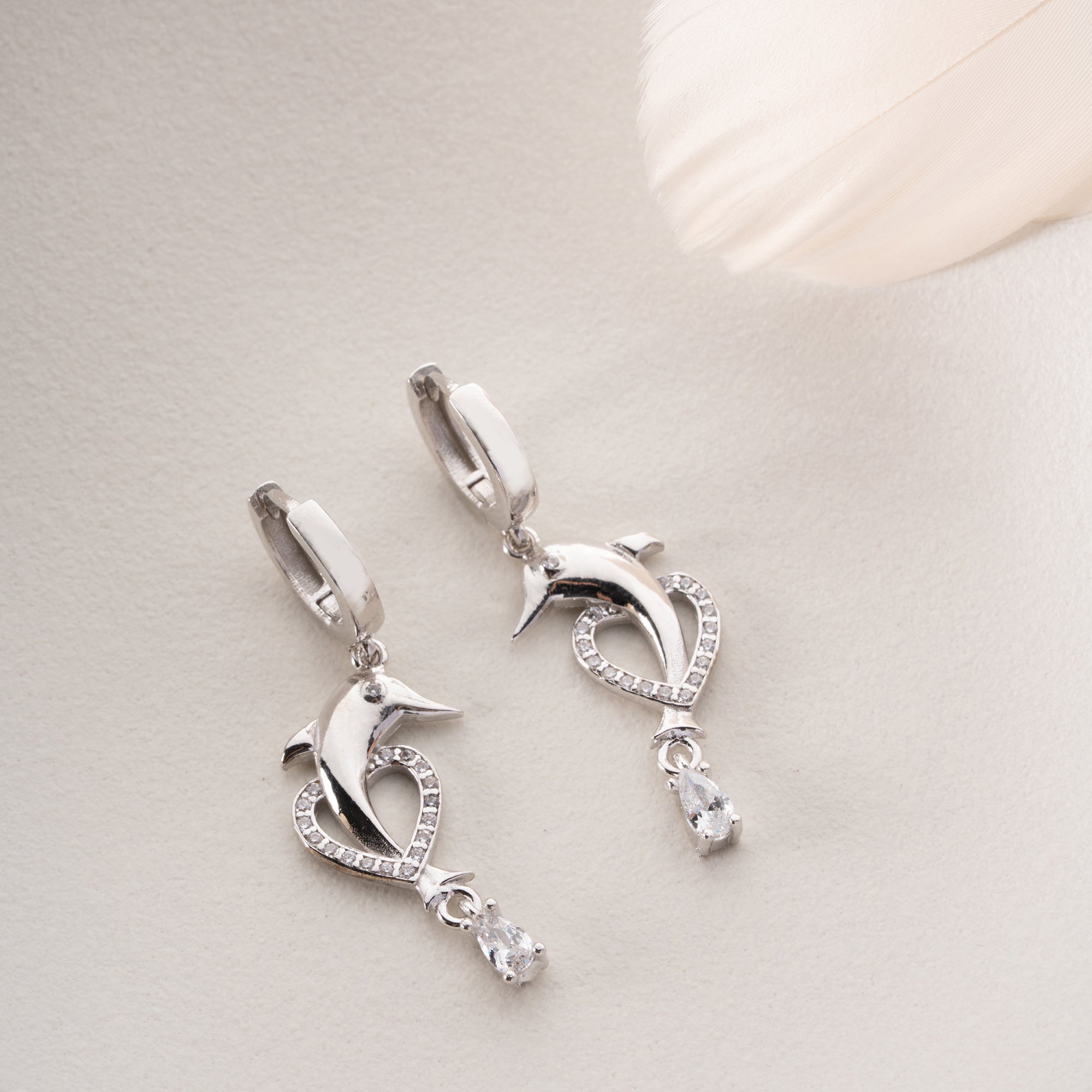 DELFINÖRHÄNGEN | 925 SILVER