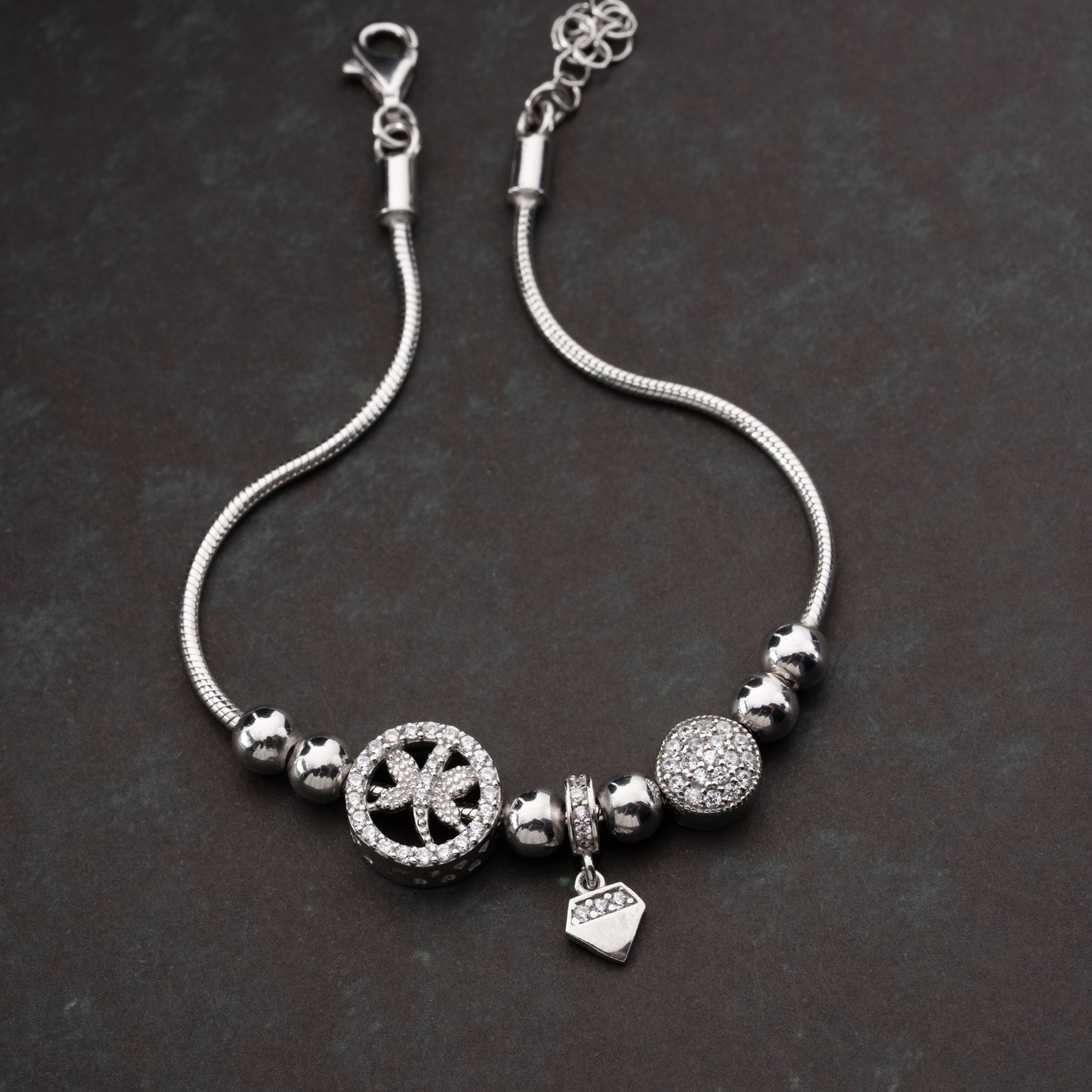 CHARMARMBAND MED LYCKOCHARM | 925 SILVER