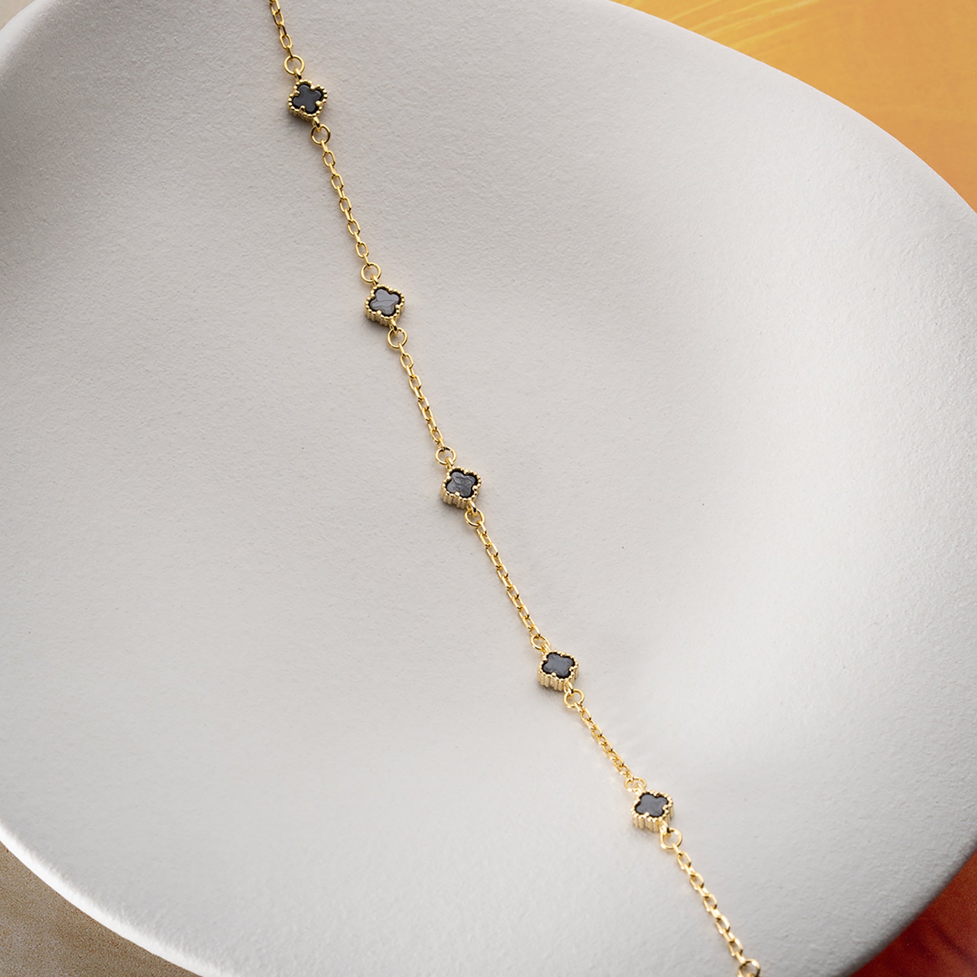 MINIMAL SVART KLÖVER ARMBAND | 925 SILVER