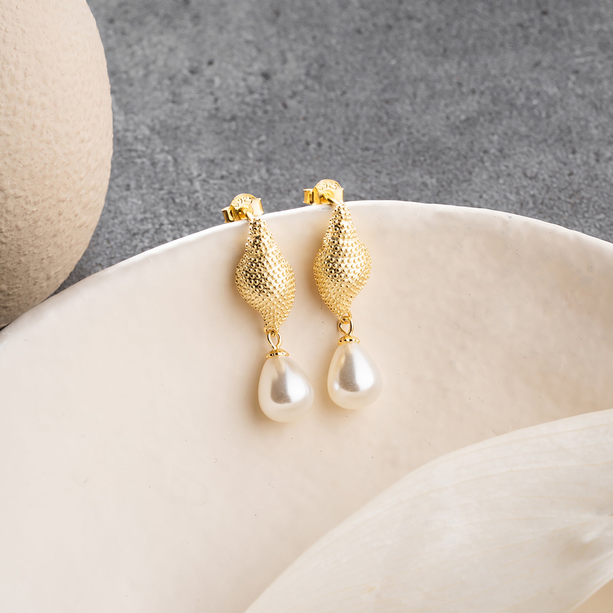 RUTA PÄRLÖRHÄNGEN | 925 SILVER