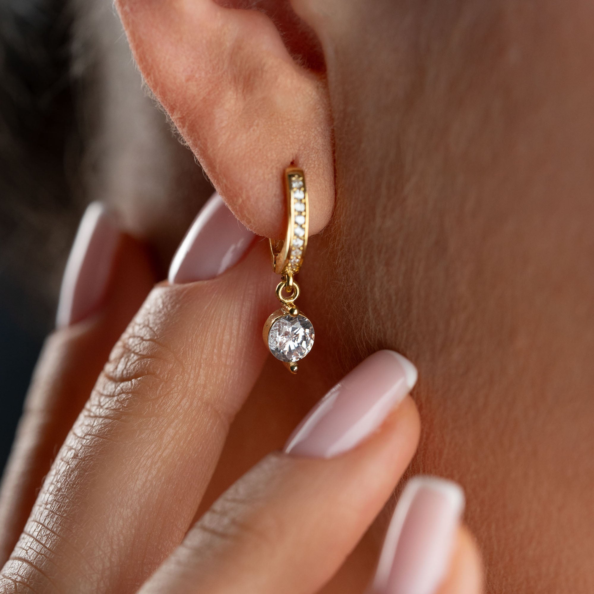 SOLITAIRE DROP ÖRHÄNGEN | 925 SILVER