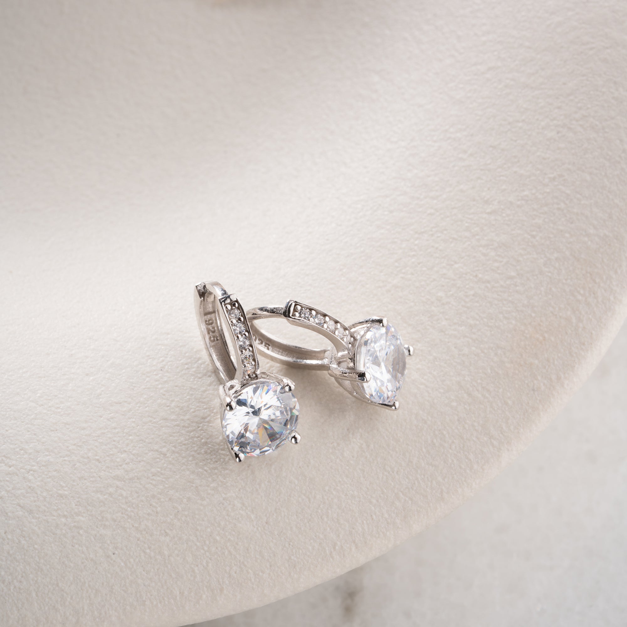 SOLITÄRCREOLER MED ZIRKON | 925 SILVER