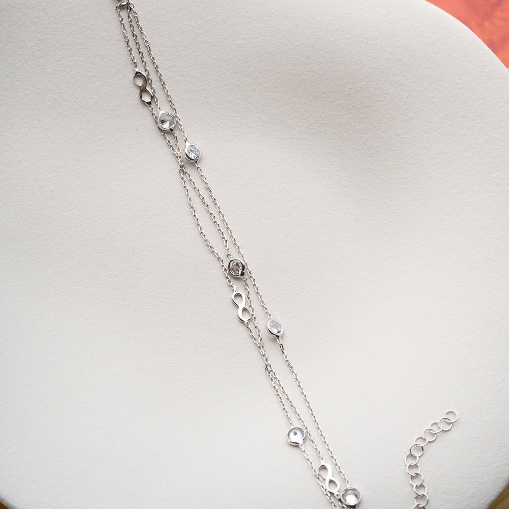 ARMBAND MED OÄNDLIGHETSSTEN | 925 SILVER